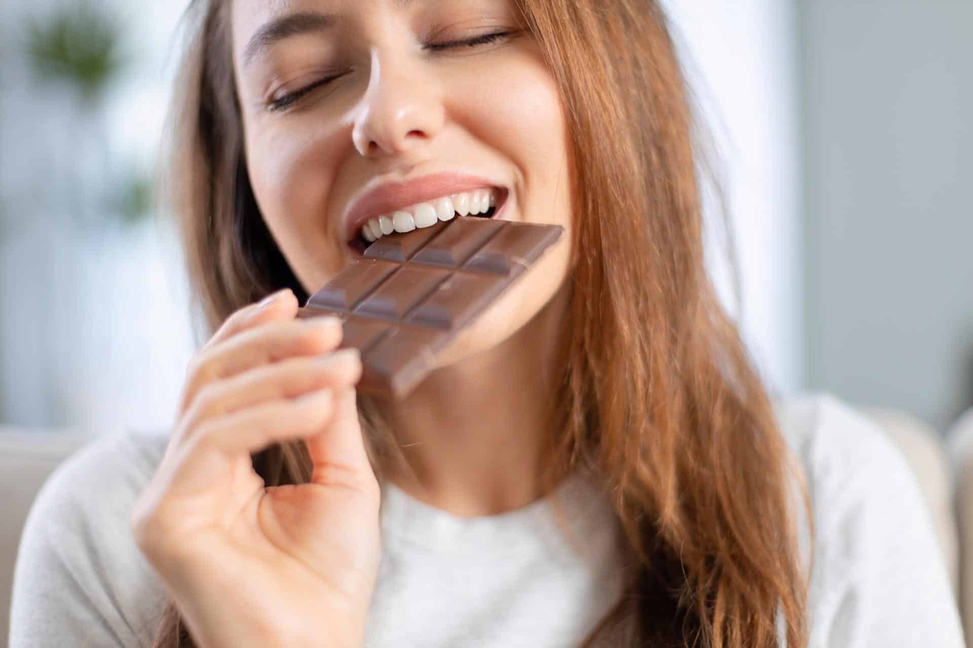 eating chocolate rich in arginine